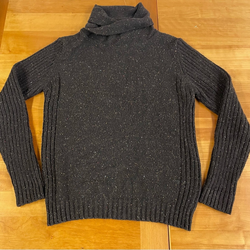 Green Coast brown speckled sweater small/medium